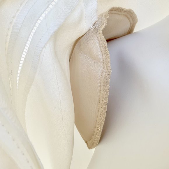 Vintage KORET PETITE Elegant Embroidered Blouse - Picture 9 of 11